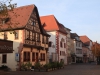 karlstadt-hauptstrasse-mit-historischen-gebaeuden